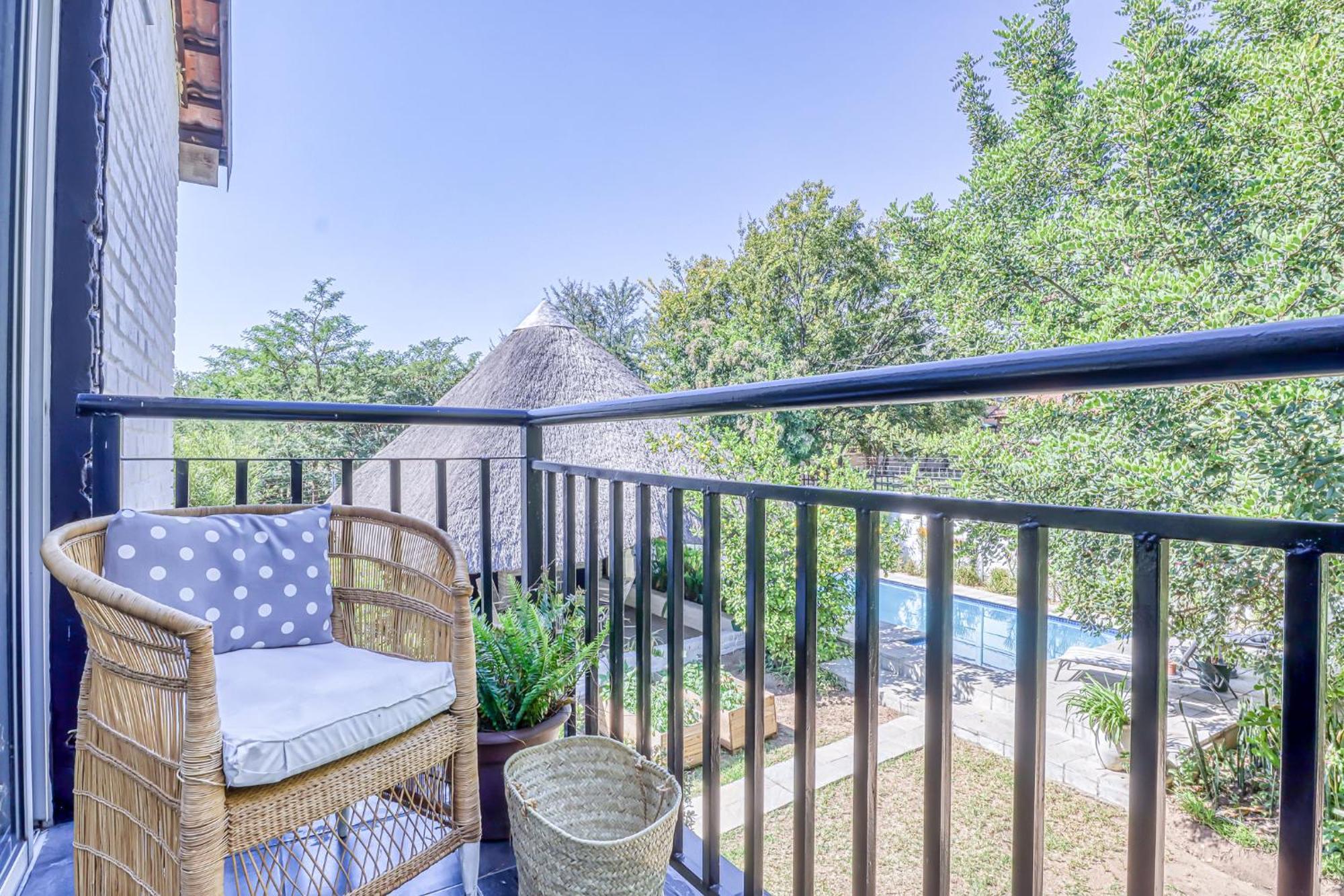 The Bedford Manor Hotel Centurion Bagian luar foto